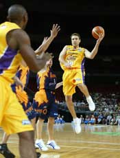 Jason Smith in action for the Sydney Kings.